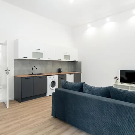Modern Very Berry In By Renters * Poznan